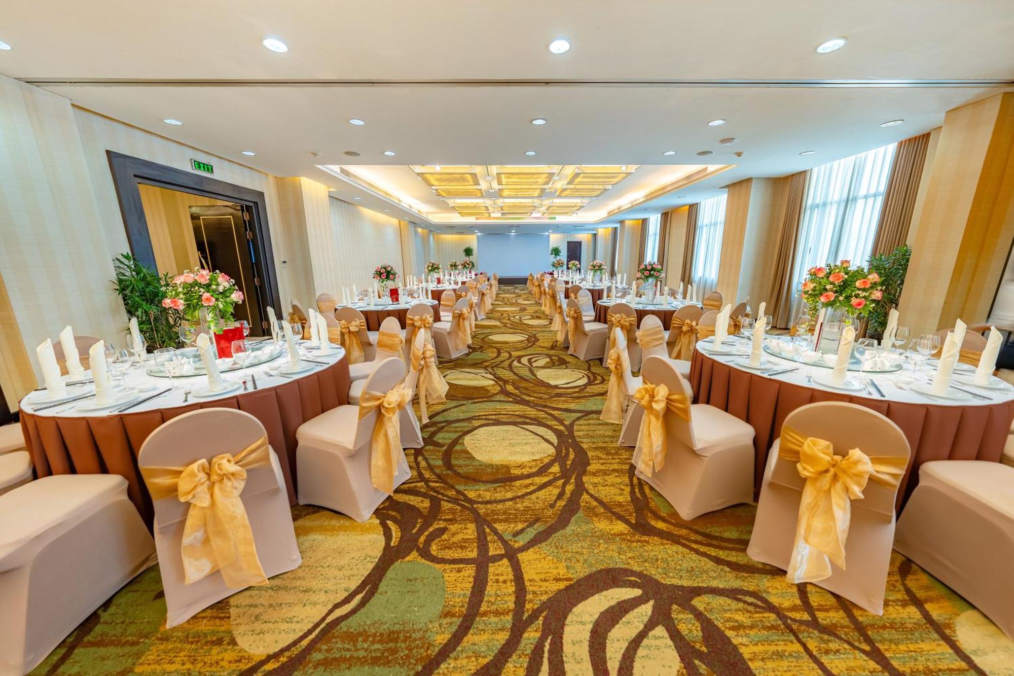 Saigon Prince Hotel Хошимин Екстериор снимка