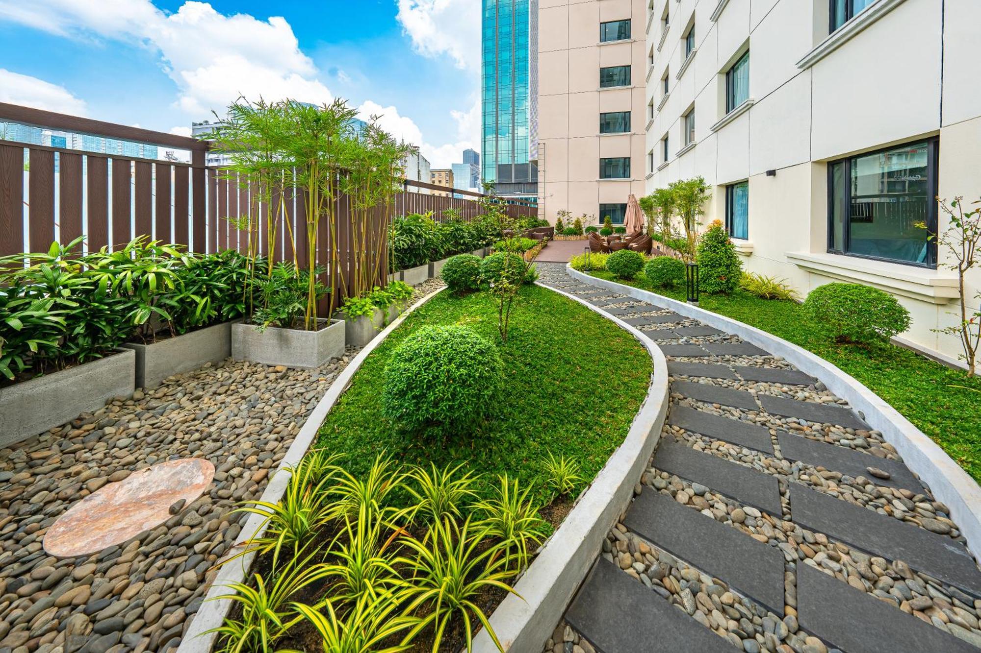 Saigon Prince Hotel Хошимин Екстериор снимка