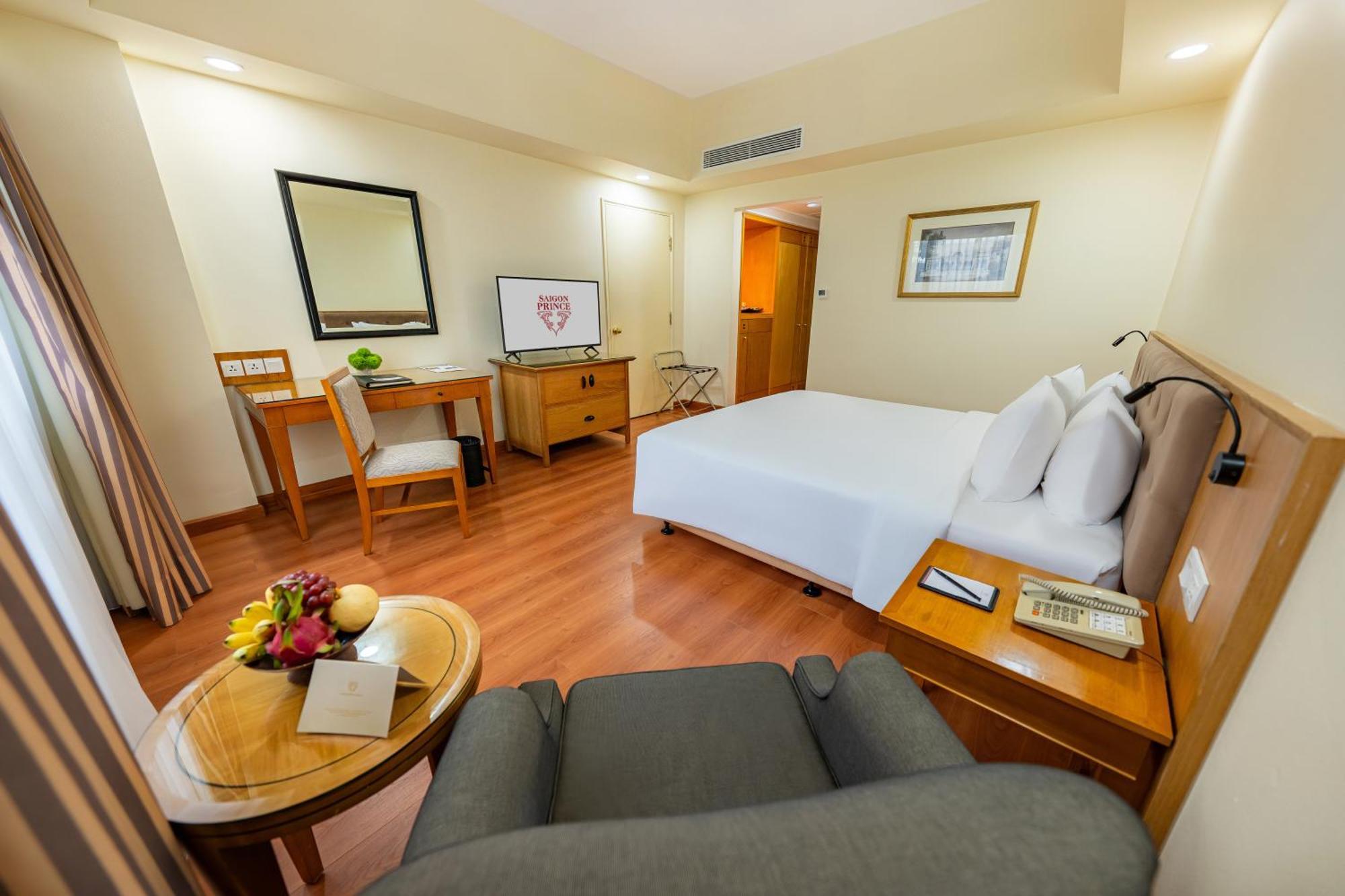 Saigon Prince Hotel Хошимин Екстериор снимка